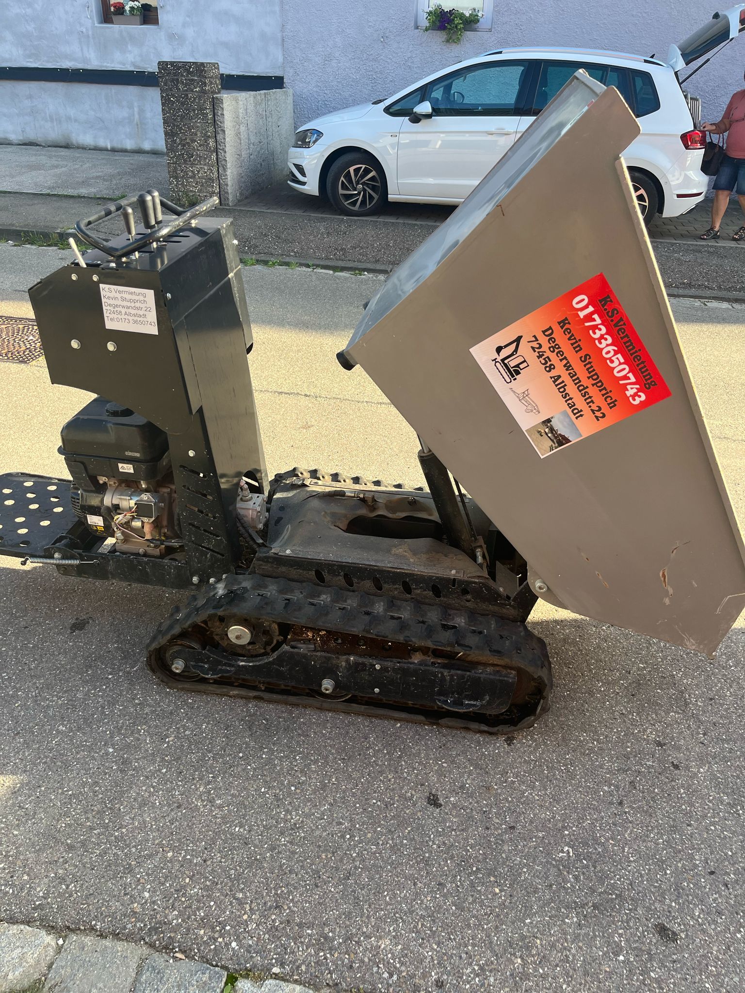 558b7898-f443-499d-bc7d-2aa7d08117f7